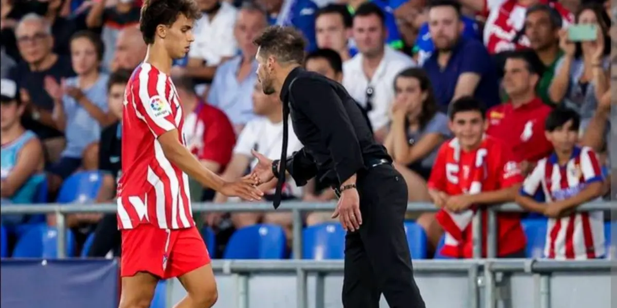 A pesar del gran partido que estaba realizando el delantero portugués, el Cholo lo reemplazó los 20’ minutos del segundo tiempo