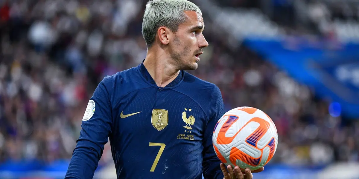 Antoine Griezmann está siendo clave para su selección y sus compañeros, prensa y entrenadores no lo pasan por alto