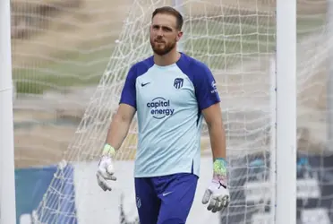 El arquero esloveno, quien volvió al once inicial tras su salida en San Mamés, tuvo una buena tarea en el Benito Villamarín de Sevilla