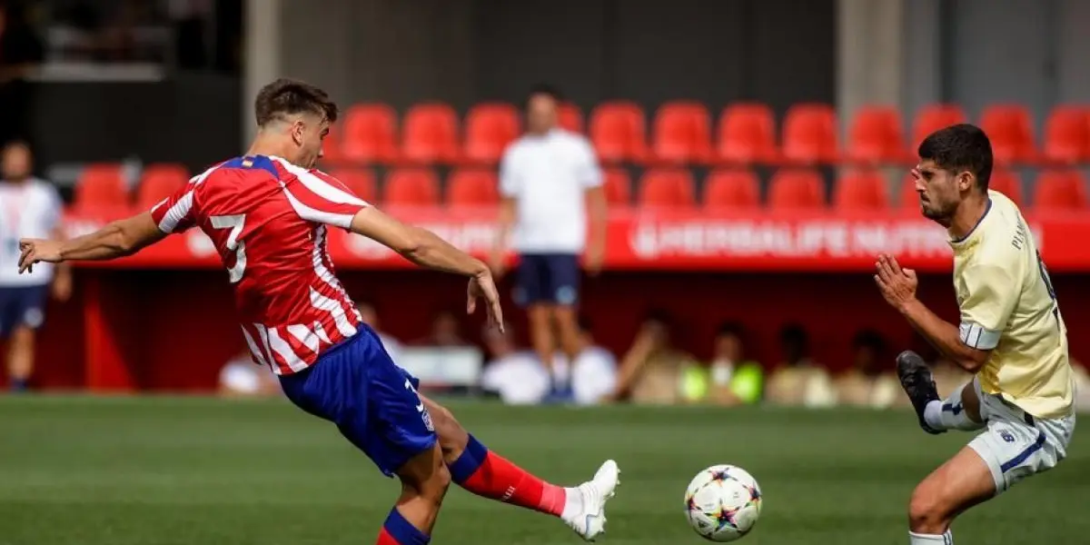 El canterano Adrián Niño, quien marcó goles en todos los partidos de la Youth League también convirtió en su debut con la Selección Sub-19