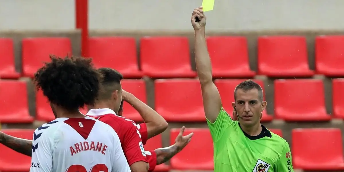 Parece insólito, pero es real. El Comité Técnico de Árbitros confirmó que ante Rayo Vallecano dirigirá Javier Iglesias Villanueva